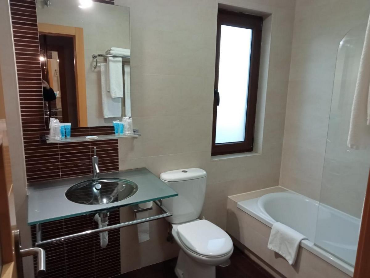 La Venta Del Mar Hotell Liencres Exteriör bild